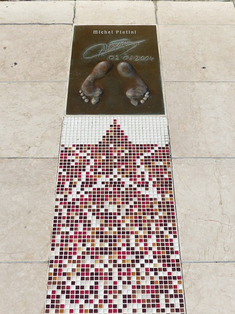 媒体沟通